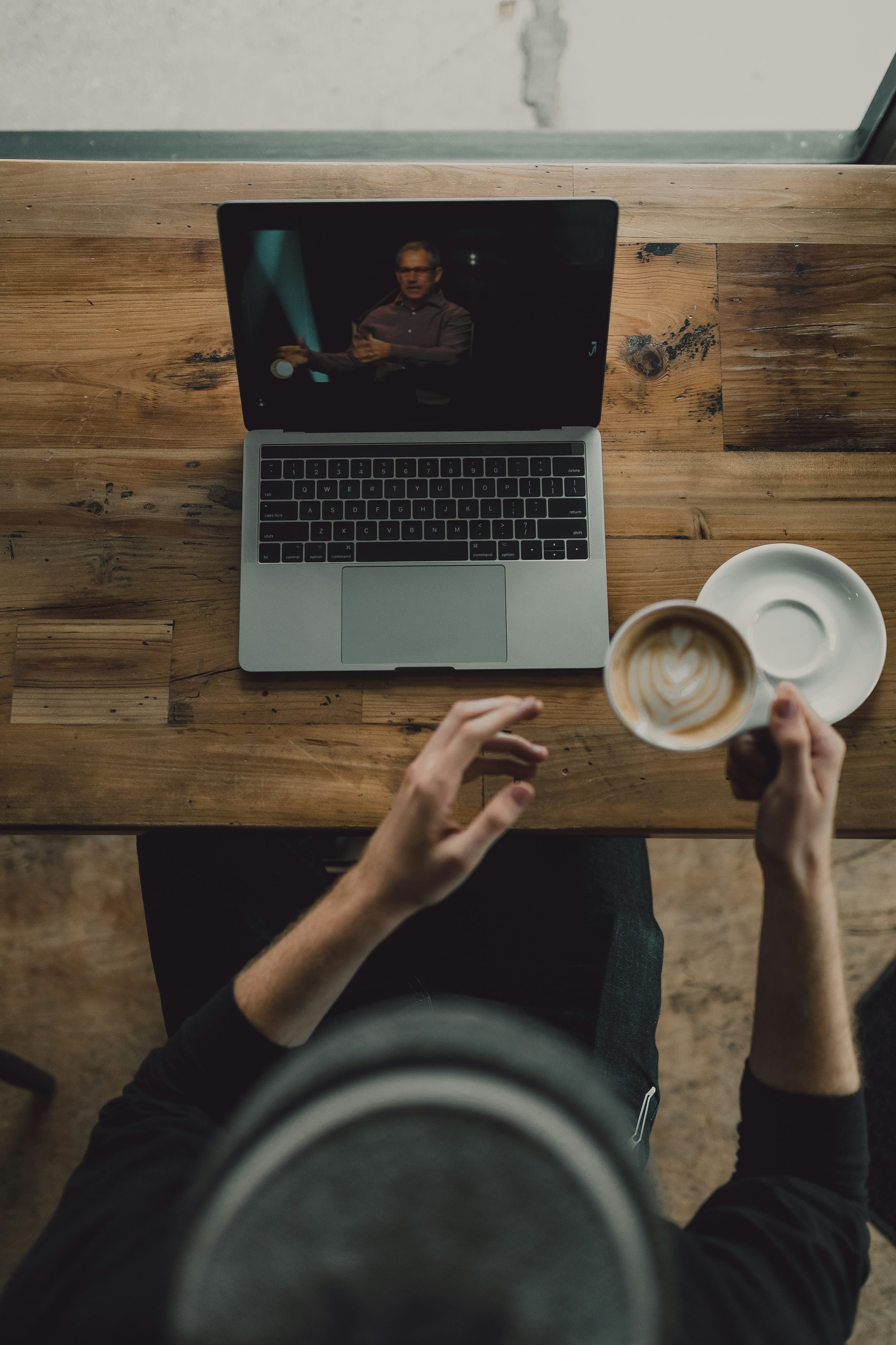 Strony internetowe Wrocław - Spotkanie online